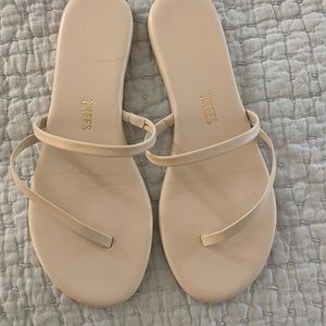 Tkees sandals